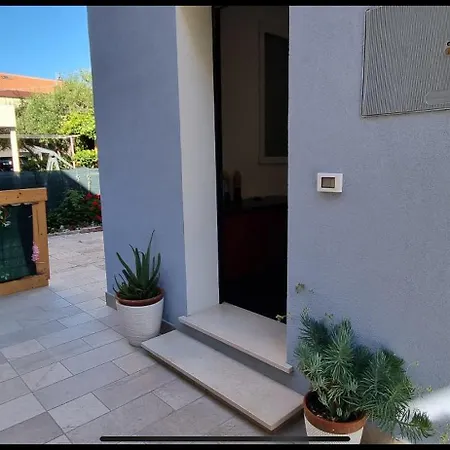 Bss House Apartment